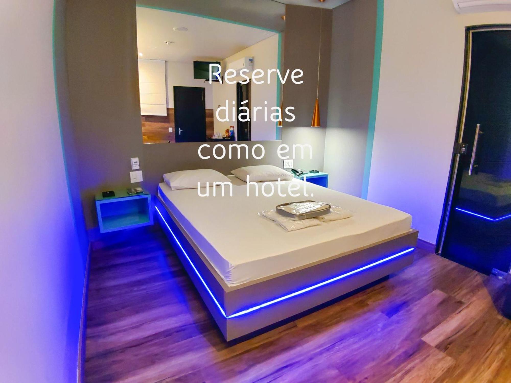 Motel Caribe เบโลโอรีซอนชี ภายนอก รูปภาพ